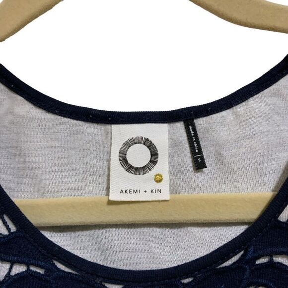 AKEMI + KIN Embroidered Crochet Lace Racerback Navy Blue Hi/Lo Tank Top Size S - Picture 9 of 12